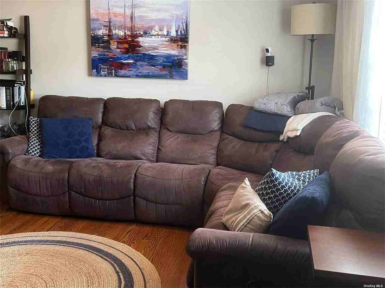 389 Fulton St - Photo 3 of 29