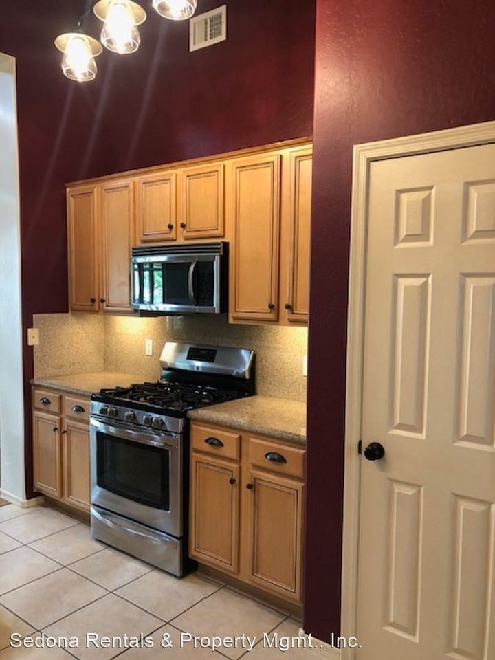 2210 W Rustler Ln - Photo 2 of 36