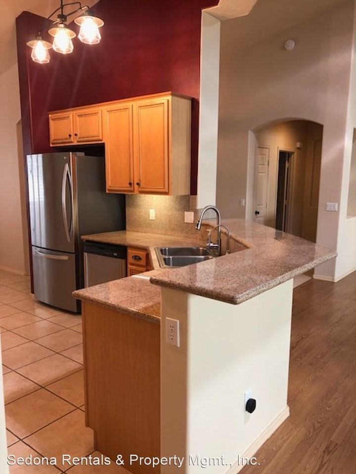 2210 W Rustler Ln - Photo 3 of 36