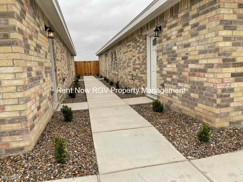 4901 N Winona Dr - Photo 2 of 10