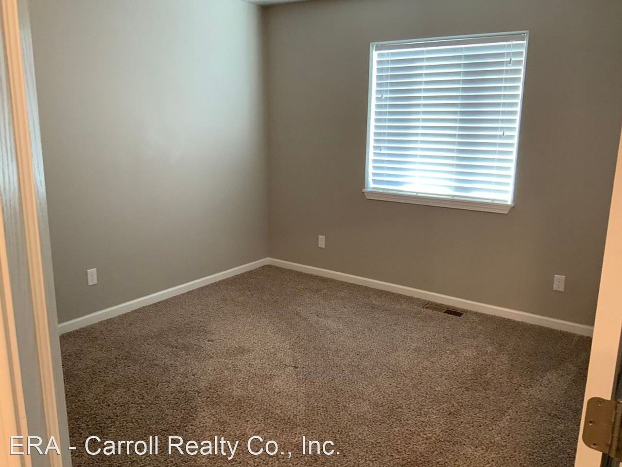 106 Trails Cir W - Photo 3 of 17