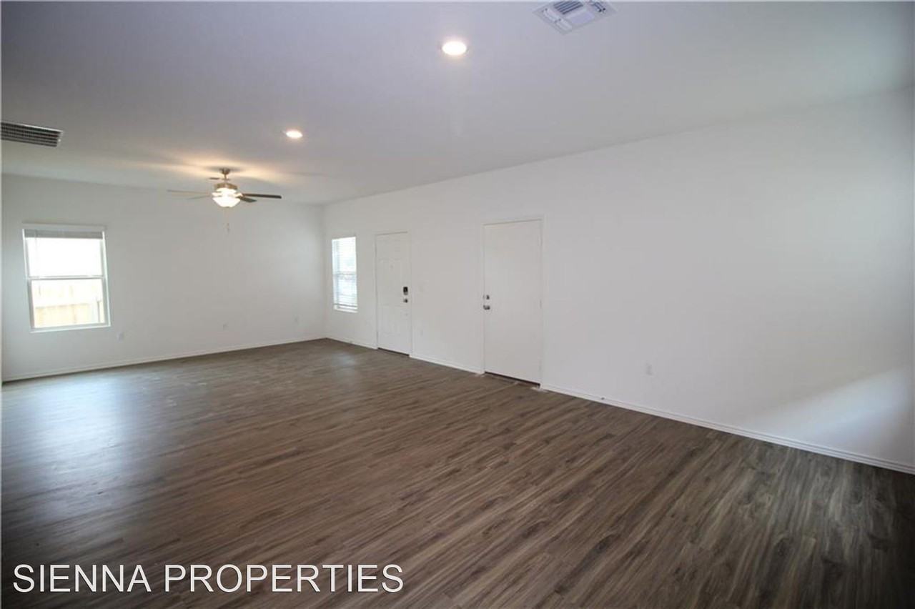 7117 Tonka Ln - Photo 3 of 24