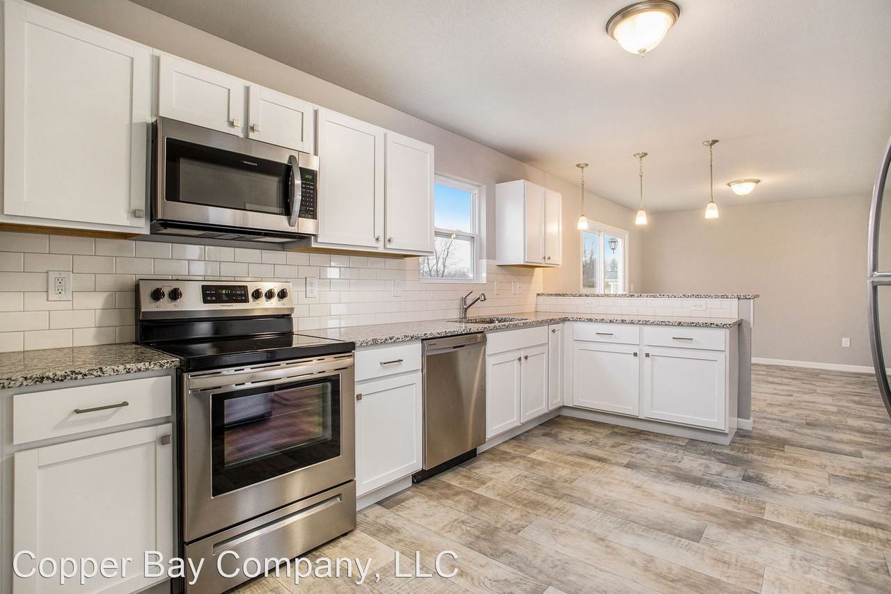 2893 Jordan River Dr - Photo 3 of 20