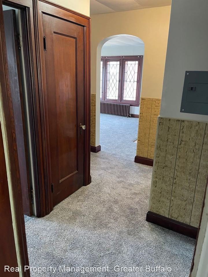 597-601 Kenmore Ave. - Photo 3 of 17