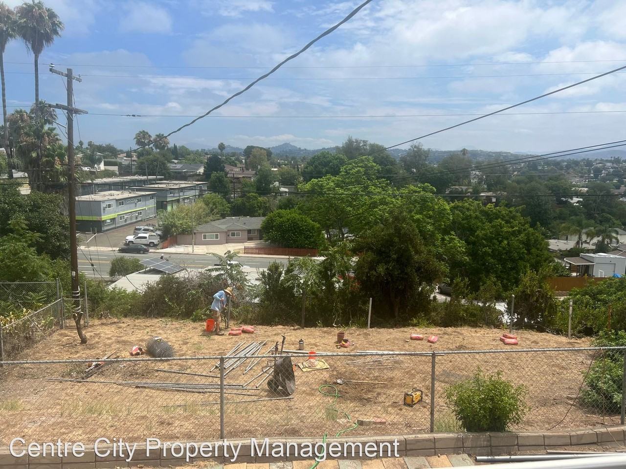 4305 60th St - Photo 2 of 12