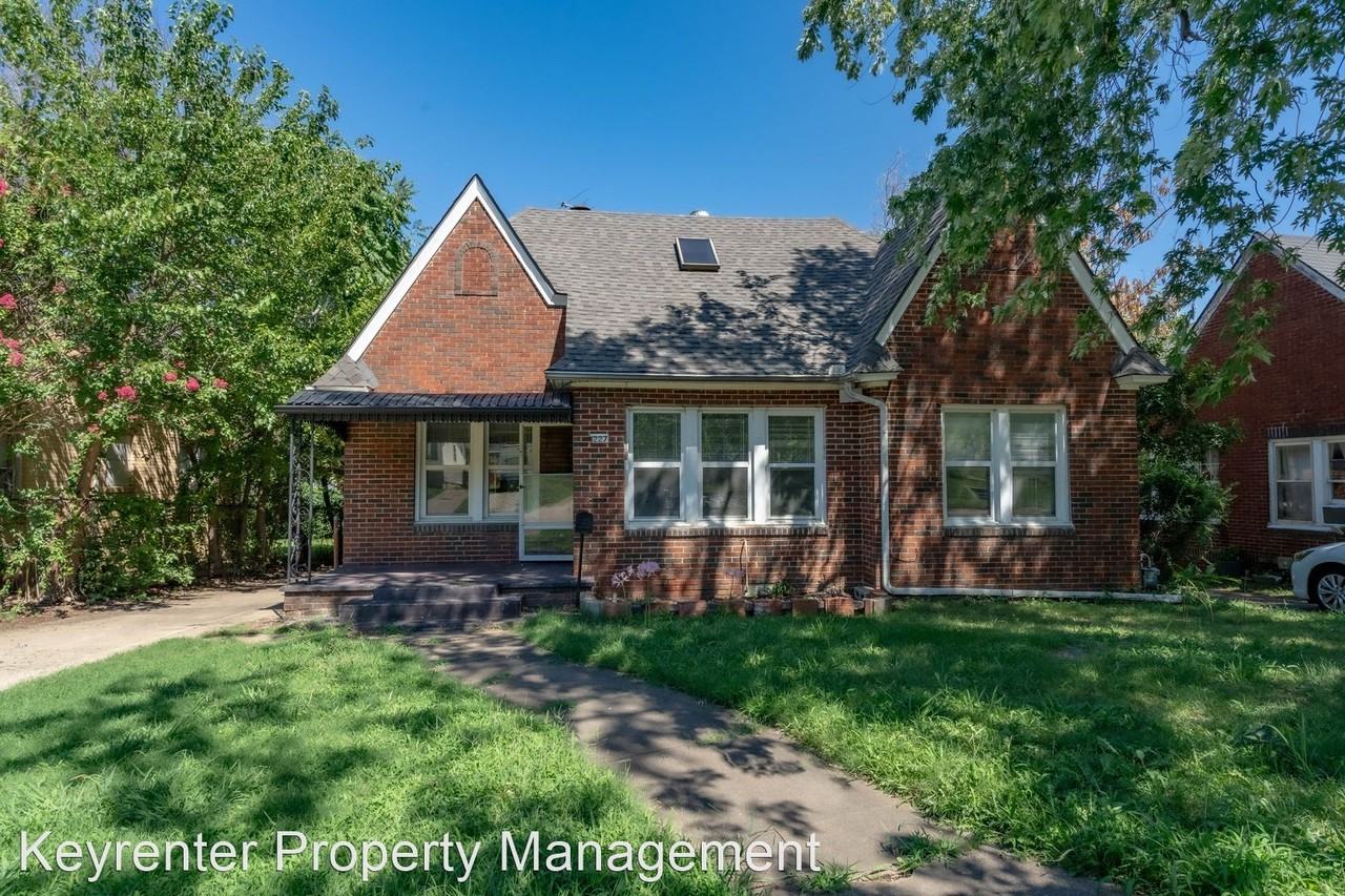 227 S Jamestown Ave - Photo 2 of 26