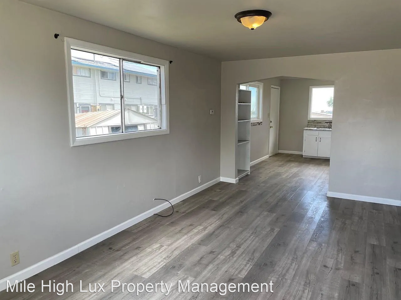 9140 Camenisch Way - Photo 2 of 10