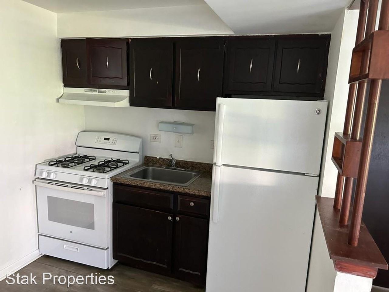 Michael Todd Terrace - Photo 2 of 8