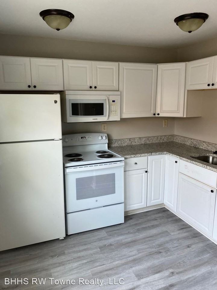 9544 5th Bay Street - Photo 2 of 5