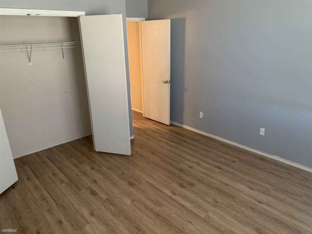 1006 Hollow Oak Rd - Photo 3 of 18