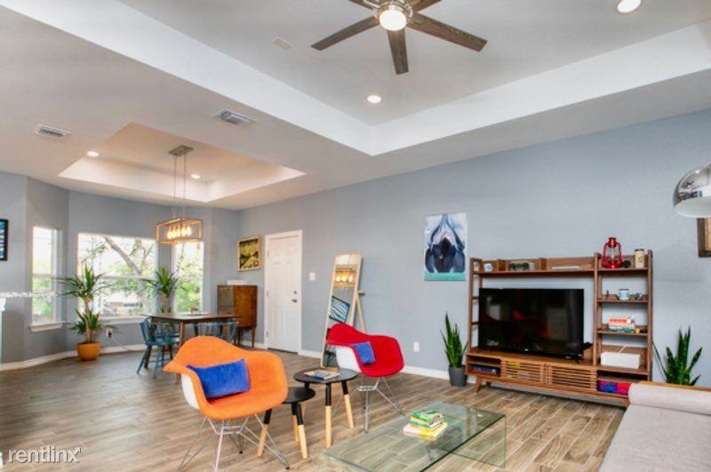 2755 Woodline St - Photo 2 of 10