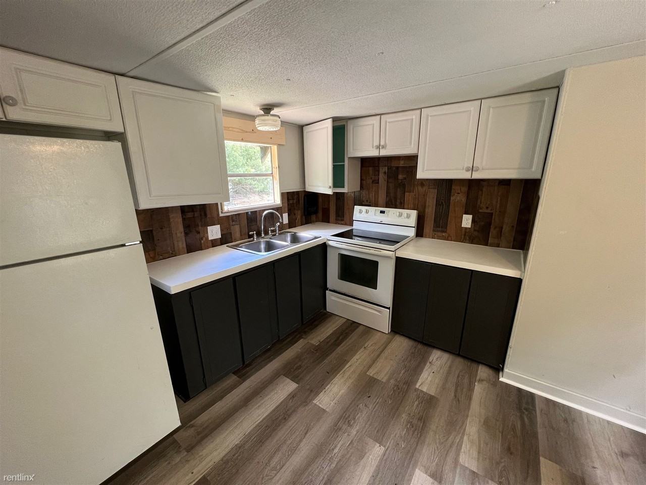 3829 Red Bug Rd - Photo 2 of 7