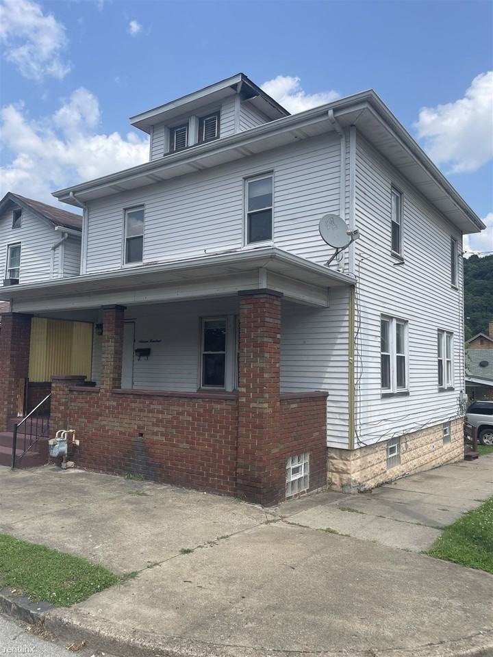 1600 2nd Ave - Photo 2 of 33