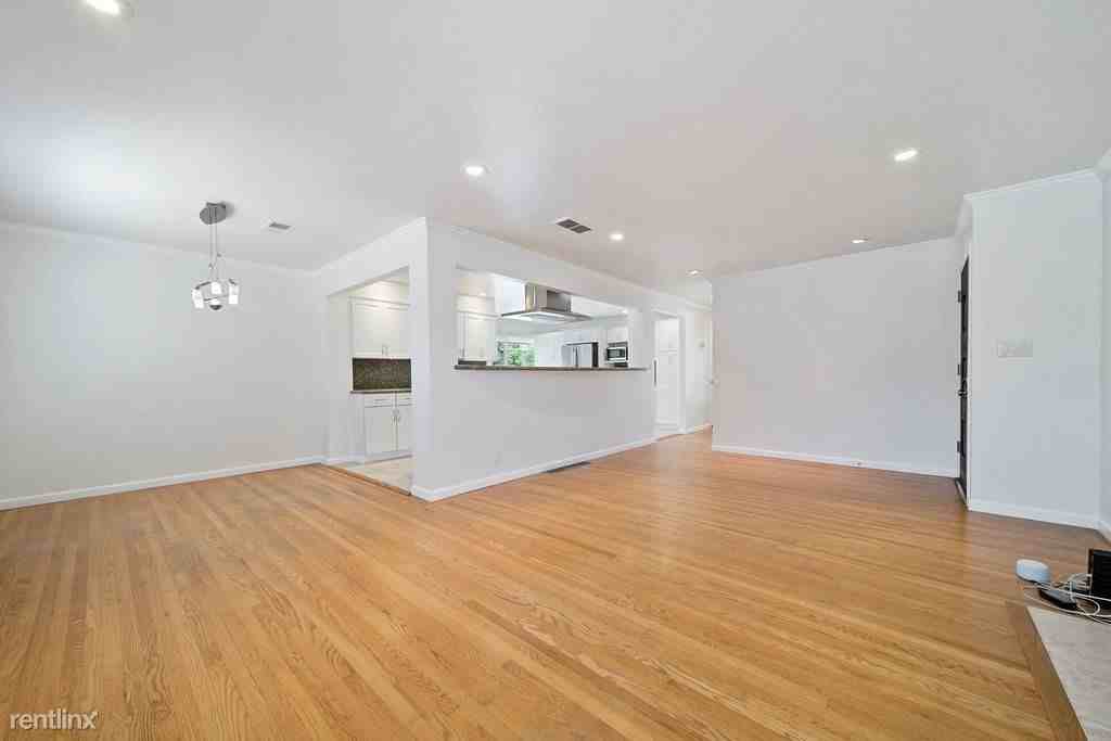 2265 Trenton Dr - Photo 2 of 28