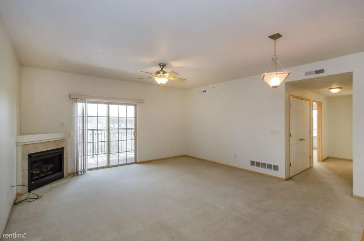 2458 Cascade Ln - Photo 3 of 10