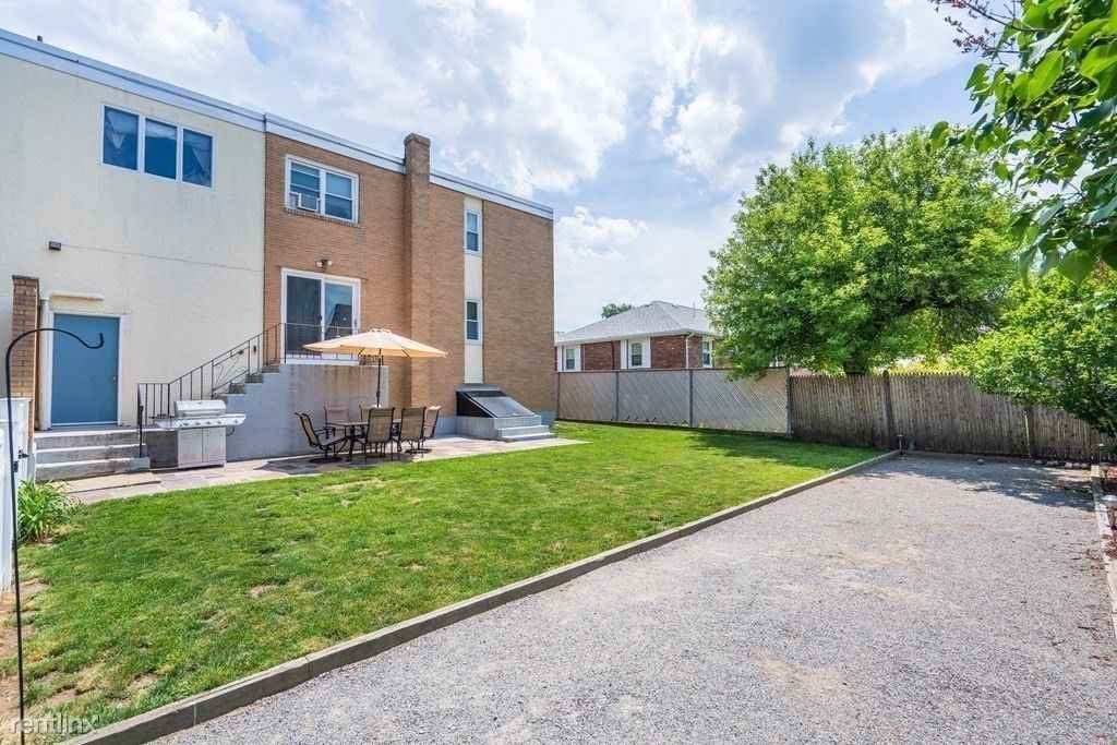 71 Silver Lake Ave - Photo 2 of 13