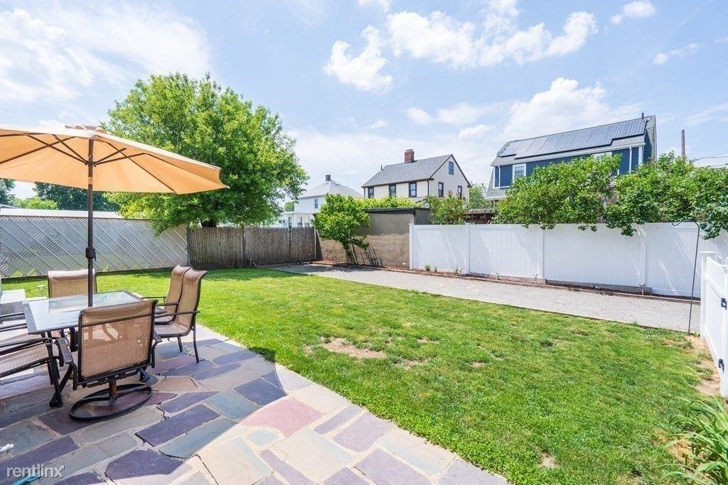 71 Silver Lake Ave - Photo 3 of 13