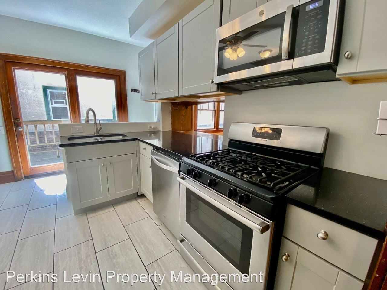 3225 Emerson Ave S - Photo 3 of 31