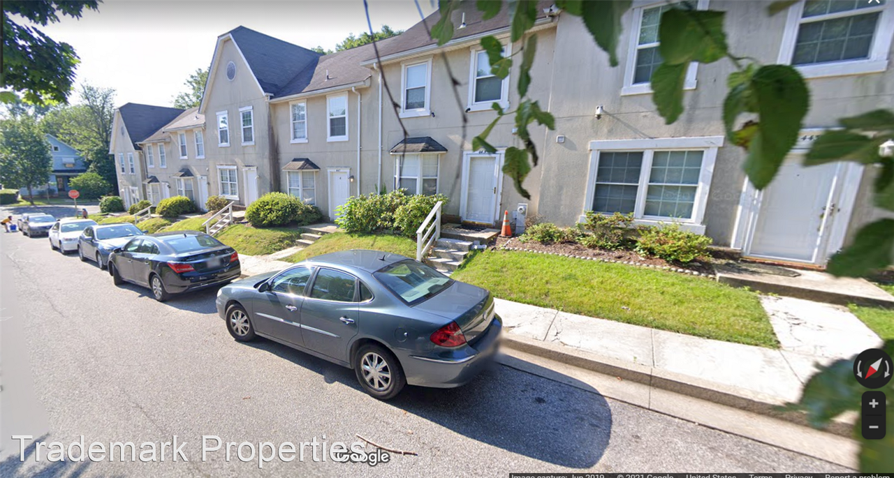 449 Nicoll Ave - Photo 3 of 28