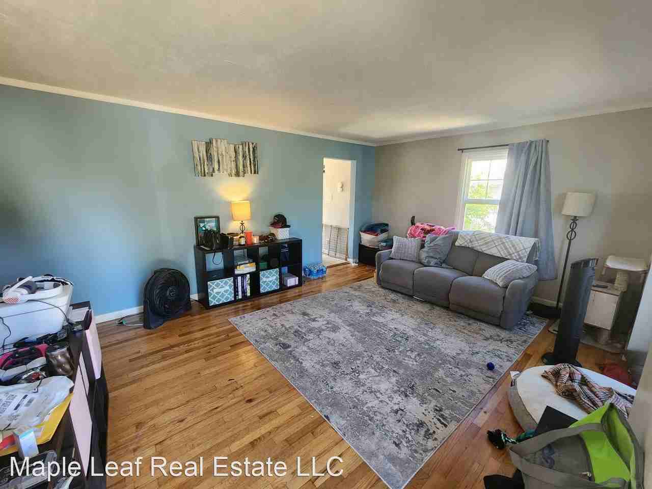 1818 Maple St - Photo 2 of 12