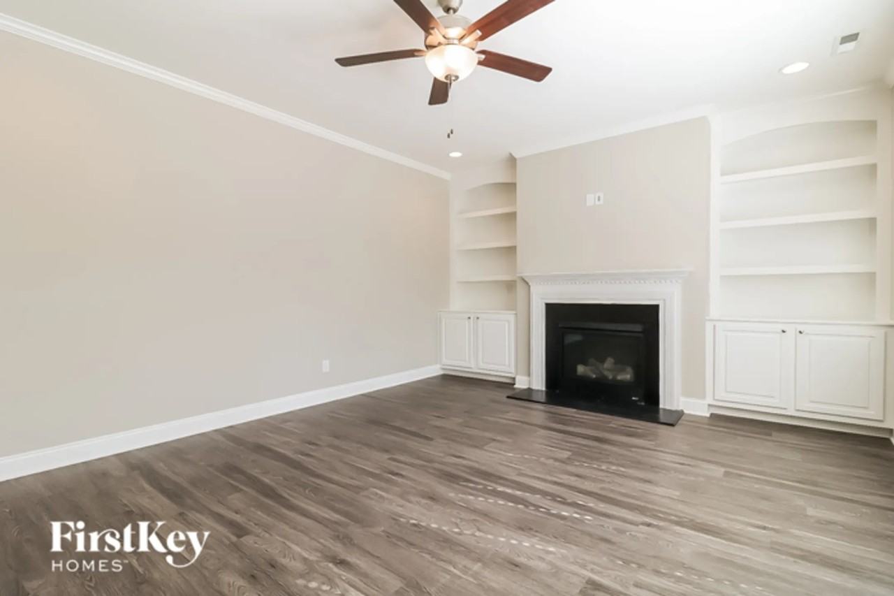 106 Brickhouse Ln - Photo 3 of 14
