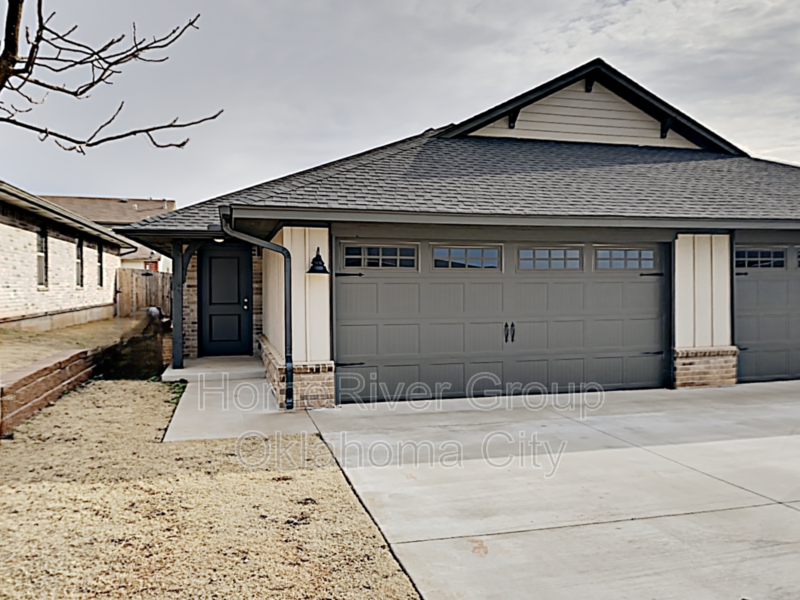 11414 Keystone Cir - Photo 2 of 23