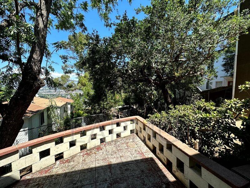 2434 Echo Park Ave - Photo 4 of 38