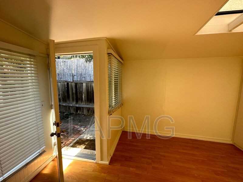 2434 Echo Park Ave - Photo 5 of 38