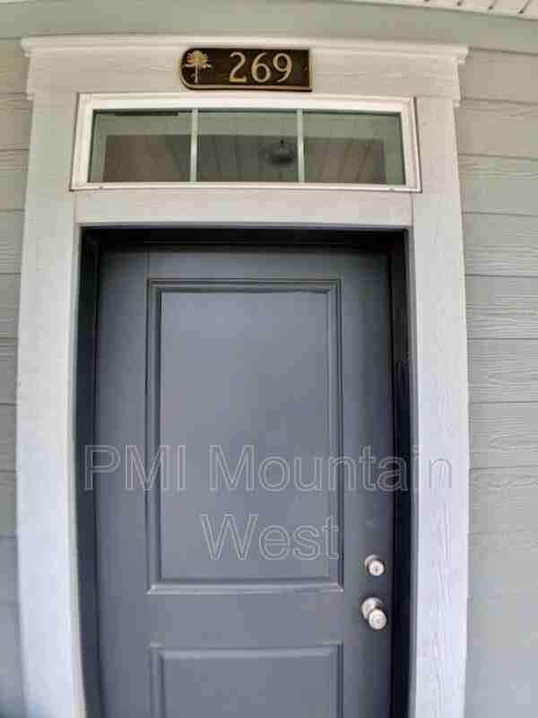 269 E Ellen Ln - Photo 3 of 43