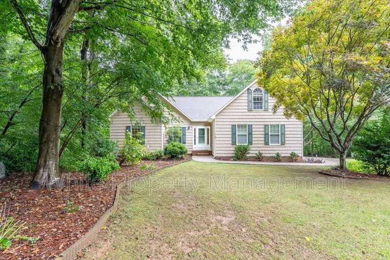 1780 Sherwood Ct - Photo 2 of 46