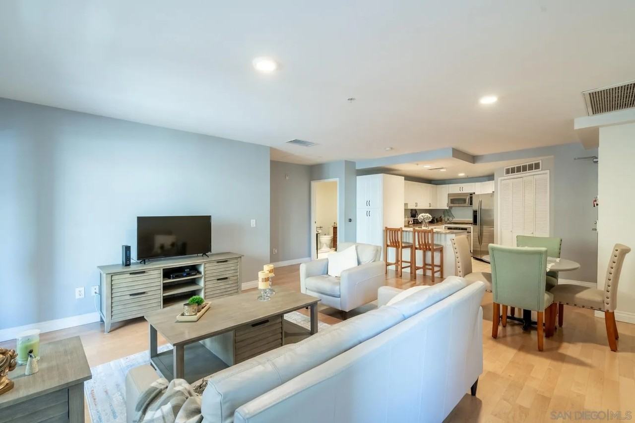 1608 India St #208