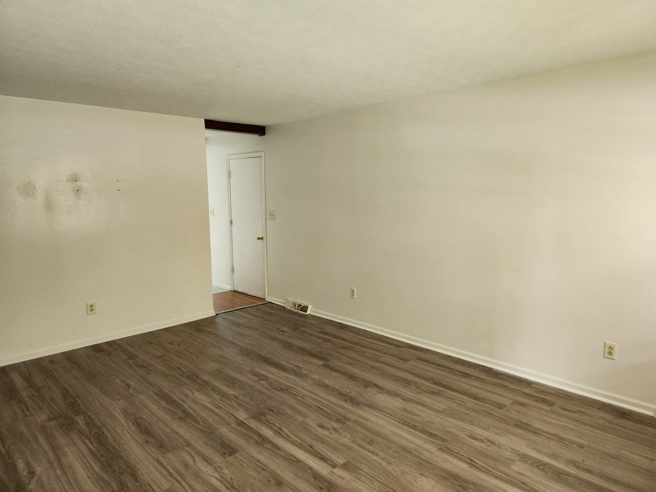 1766 Durbridge Rd - Photo 3 of 15