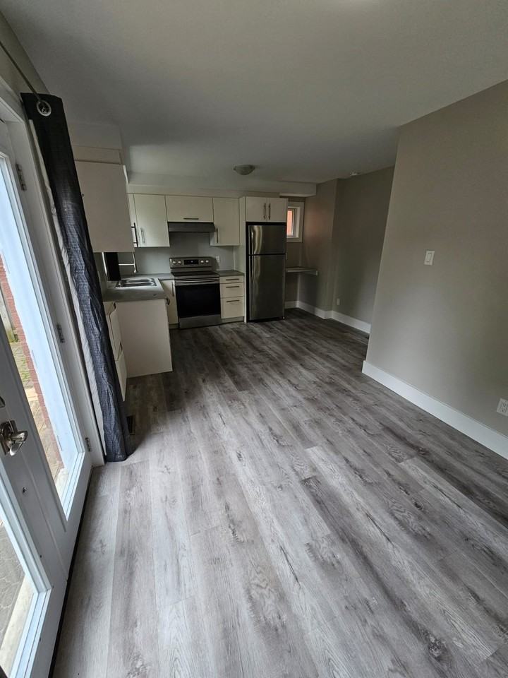 46 Laidlaw Drive - Photo 3 of 16