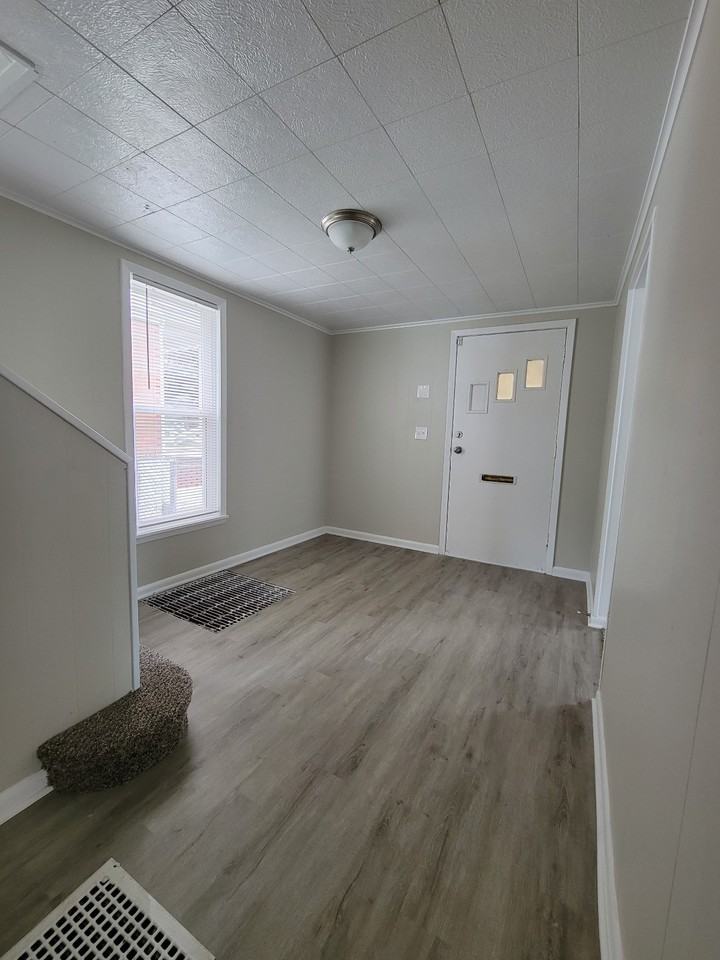 142 N Bellaire Ave - Photo 3 of 28