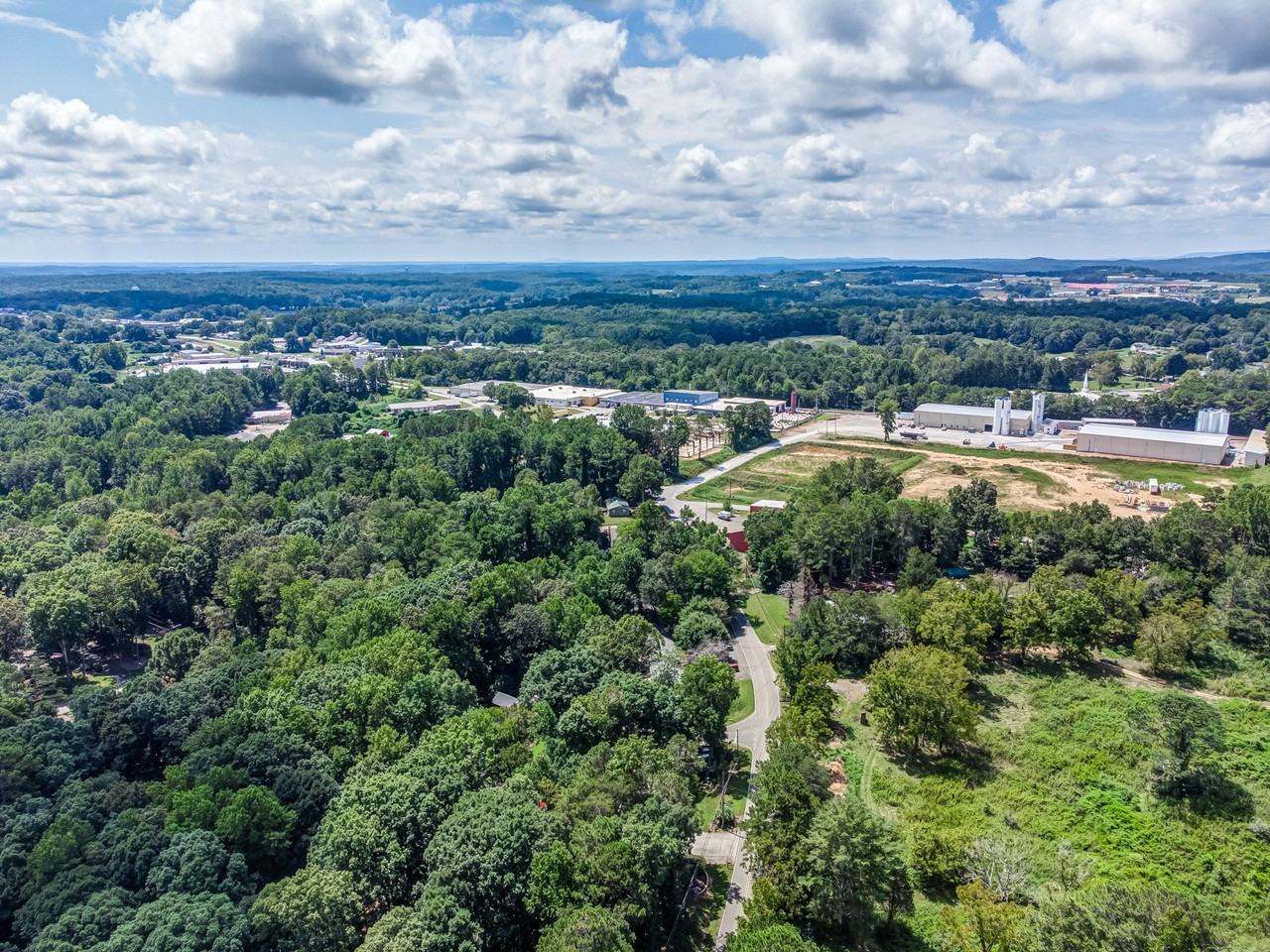 66 Hanna Dr - Photo 2 of 34