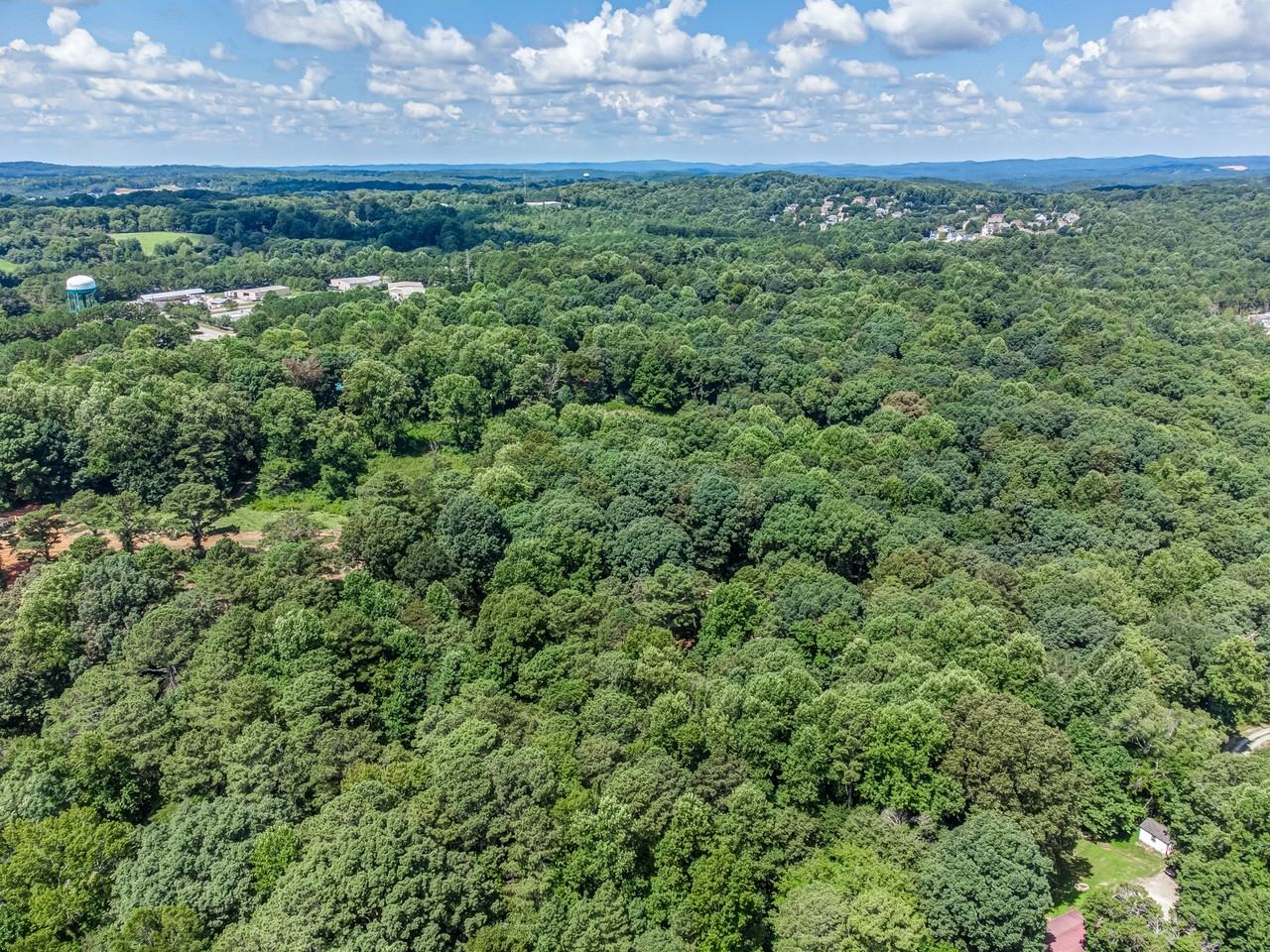 66 Hanna Dr - Photo 3 of 34