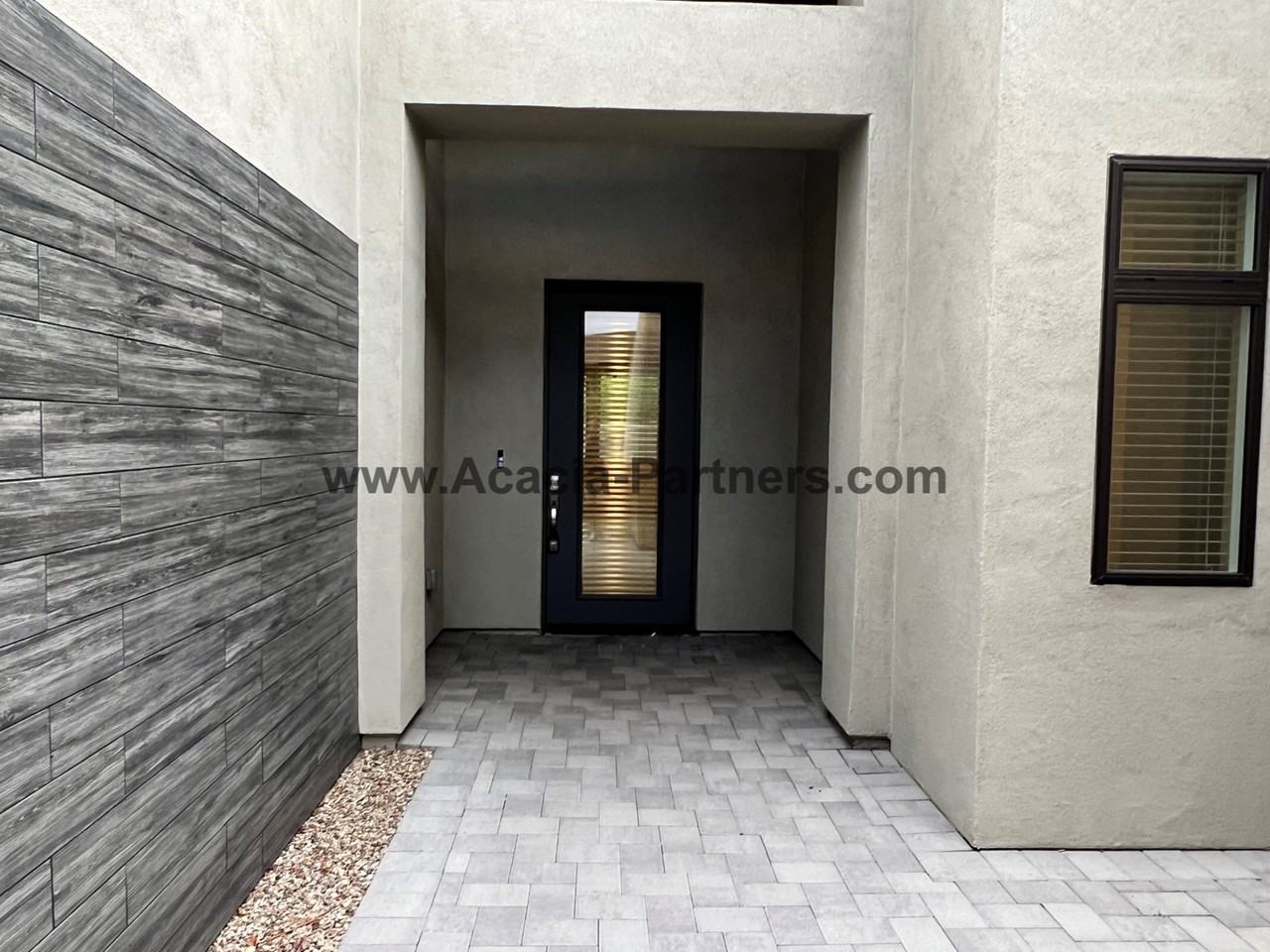 3025 E Sam Hughes Ct - Photo 2 of 21