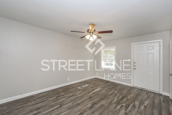 2506 Normont Cir - Photo 3 of 15