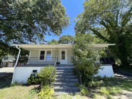 featured image of 502 S Gray St