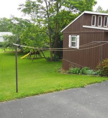 307 Fulton St - Photo 3 of 4