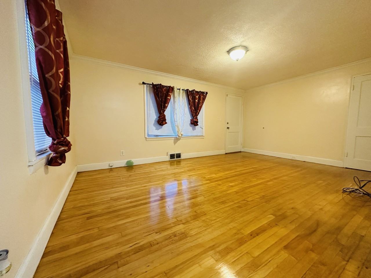 19 Linvale Terrace #1 - Photo 2 of 12