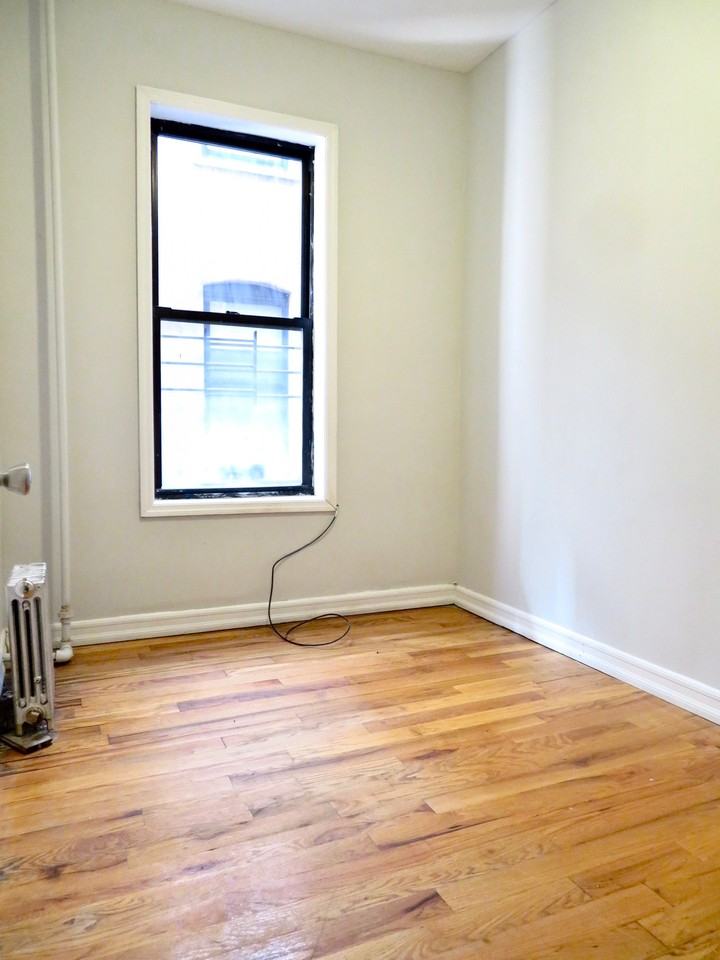 2546 Adam Clayton Powell Jr Blvd #10 - Photo 3 of 7