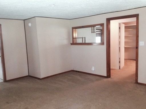 22996 Pearl St - Photo 2 of 13