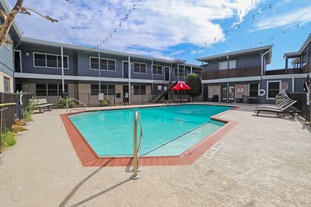 4733 Wellesley Ave - Photo 2 of 16