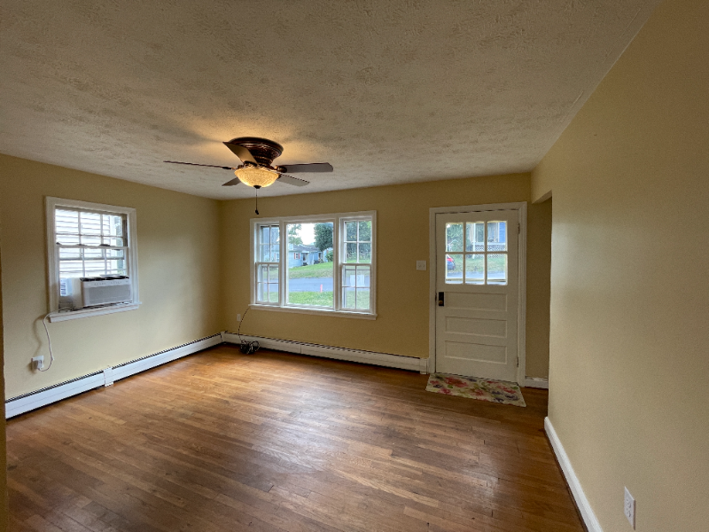 428 W High St - Photo 3 of 19