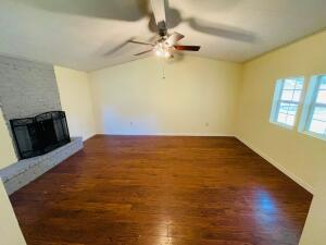 140 Whispering Pines Loop - Photo 3 of 9