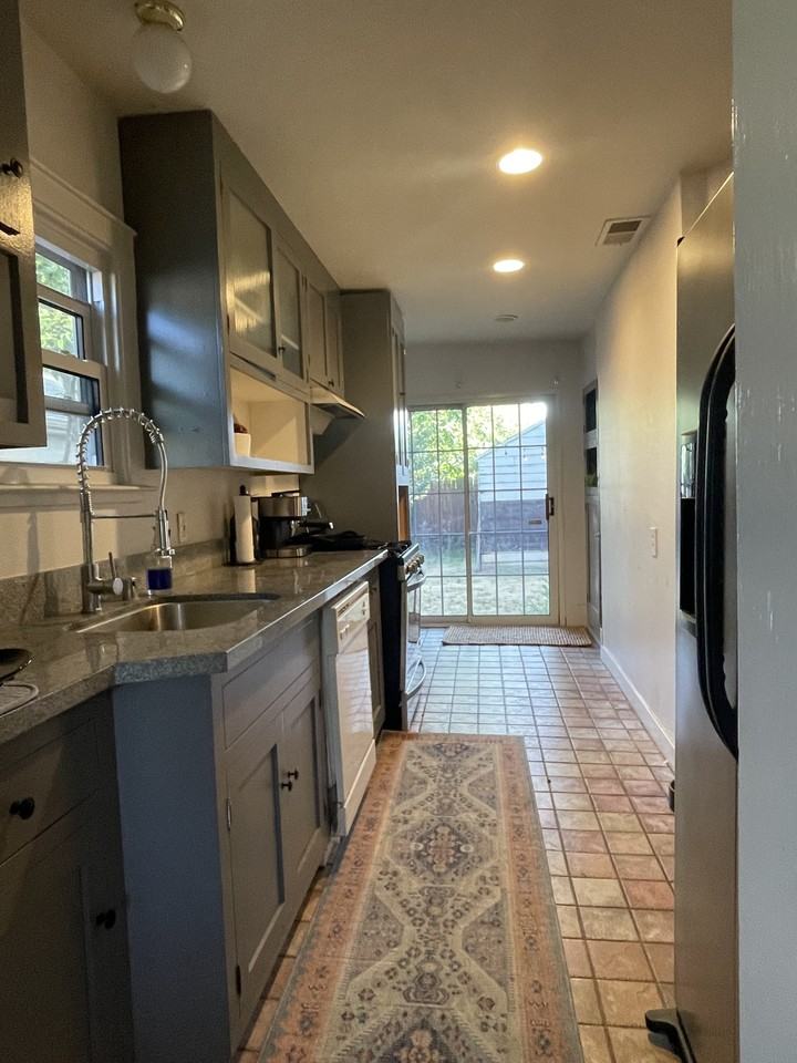 3672 T St #NA - Photo 3 of 8