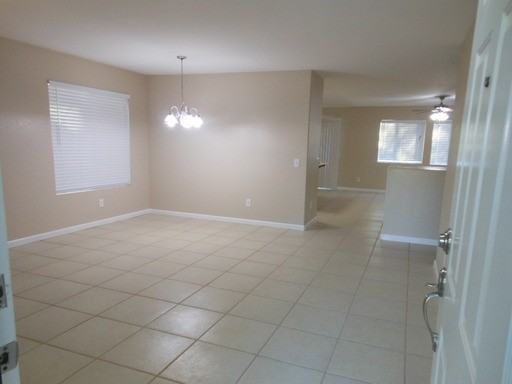 781 Hillview St - Photo 2 of 11