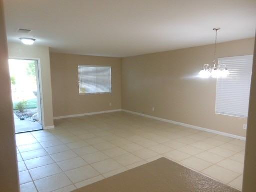 781 Hillview St - Photo 3 of 11