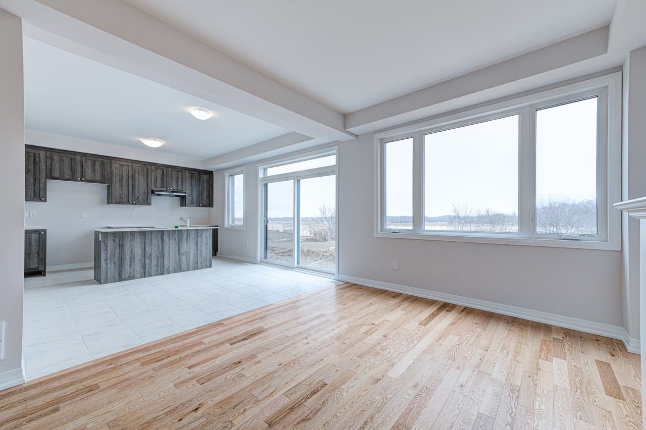 152 Freedom Crescent - Photo 2 of 19
